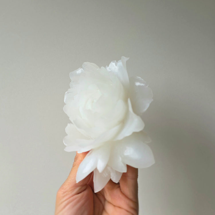 White Onyx Crystal Rose Carving