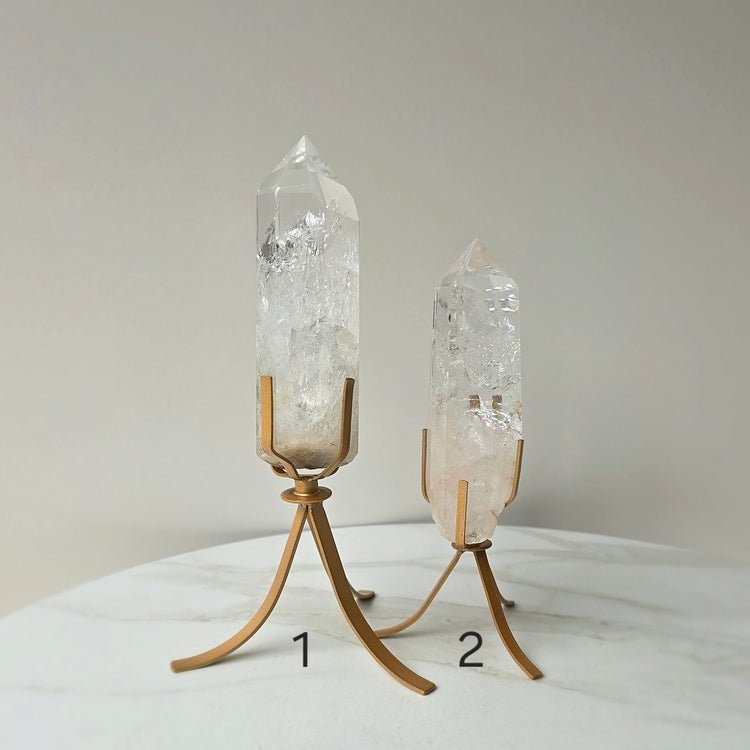 Clear Quartz Crystal Natural Rough Point High Quality in Stand Brazil