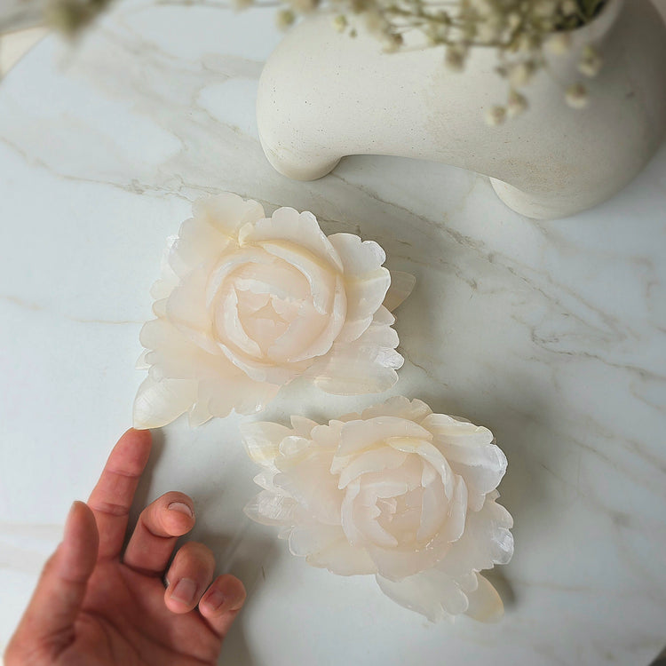 White Onyx Crystal Rose Carving