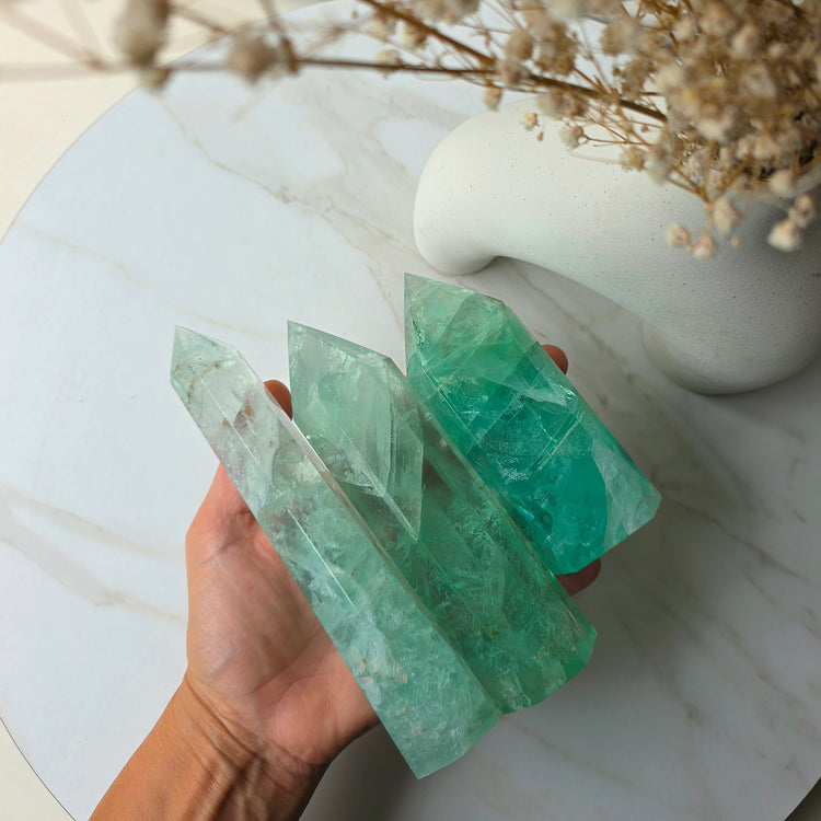 Green Fluorite Crystal Tower Point Obelisk High Quality China