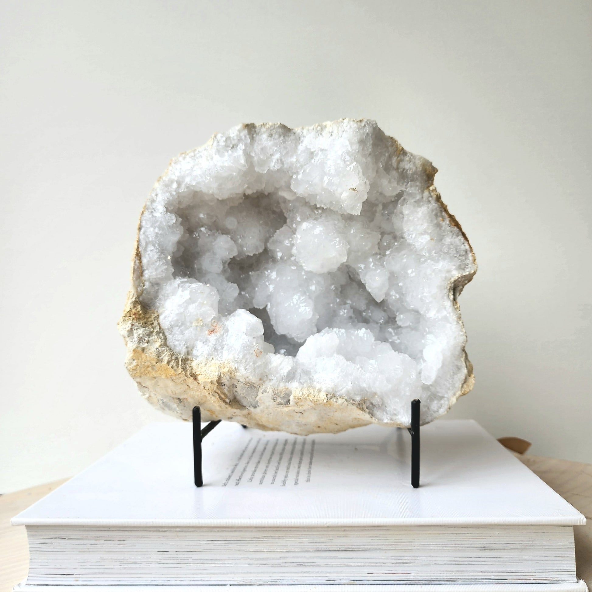 Morrocan Clear Quartz Geode XL 8 - Crystals and Me | Crystal Candles and Ethically Sourced Crystals