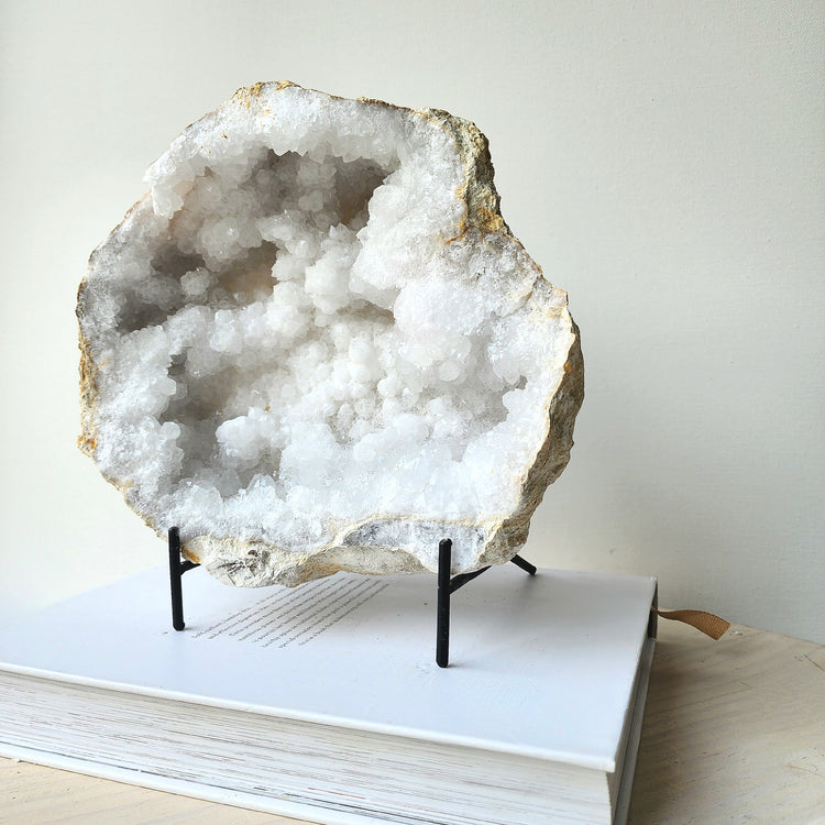 Moroccan Clear Quartz Geode XL 1 - Crystals and Me | Crystal Candles and Ethically Sourced Crystals