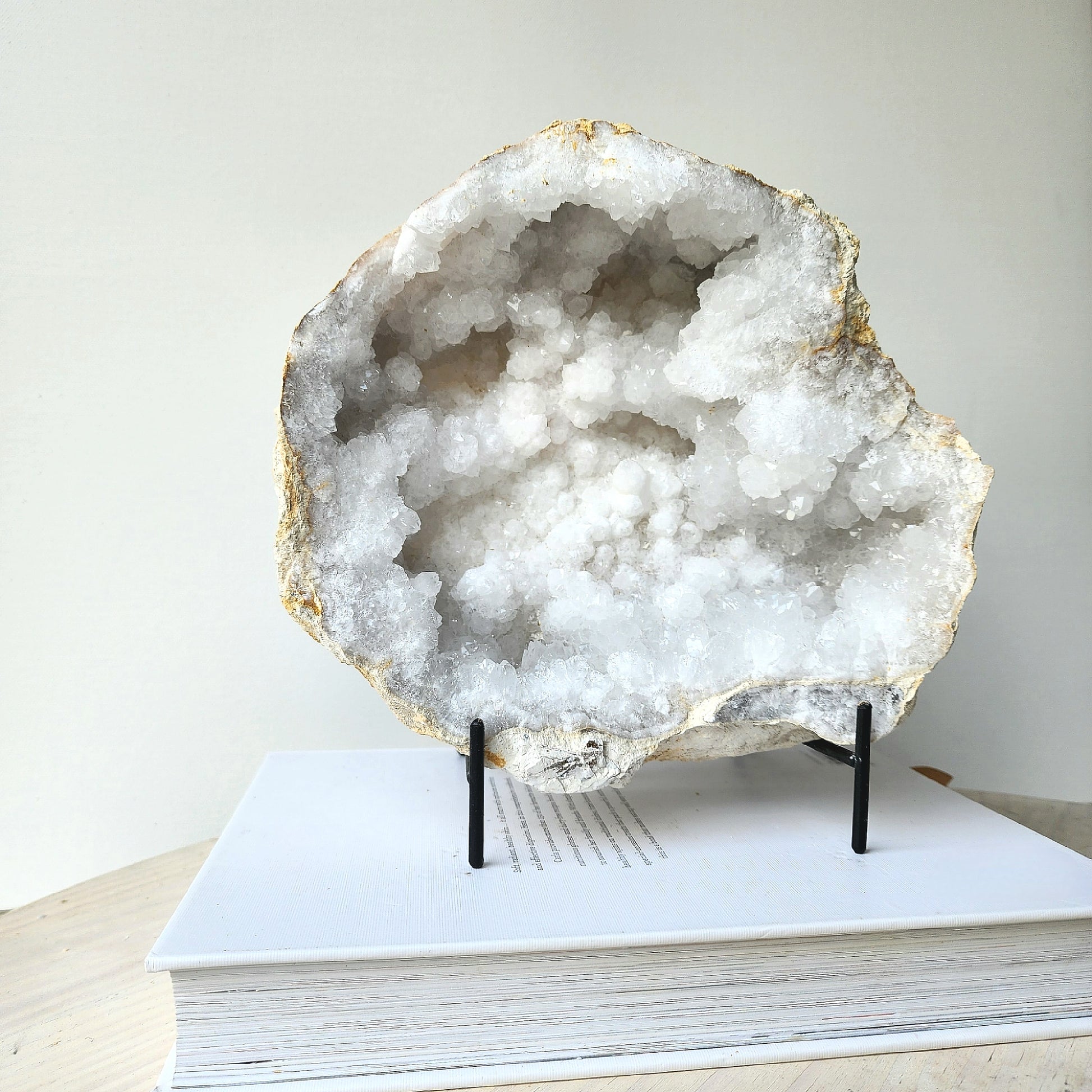 Moroccan Clear Quartz Geode XL 1 - Crystals and Me | Crystal Candles and Ethically Sourced Crystals