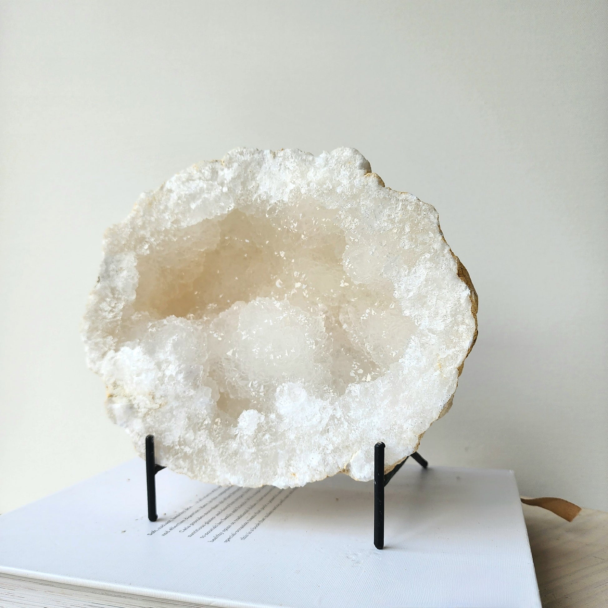 Moroccan Clear Quartz Geode XL 9 - Crystals and Me | Crystal Candles and Ethically Sourced Crystals