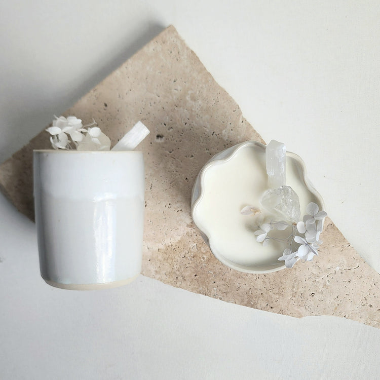 Daphne Stoneware Candle - Crystals and Me | Crystal Candles and Ethically Sourced Crystals