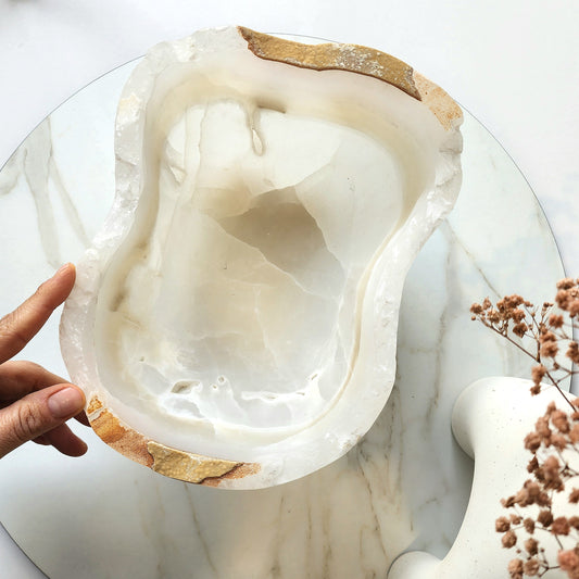 Aragonite Bowl XL 1 - Crystals and Me | Crystal Candles and Ethically Sourced Crystals