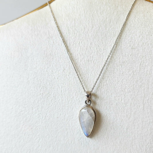 Rainbow Moonstone Sterling Silver Pendant - Crystals and Me | Crystal Candles and Ethically Sourced Crystals