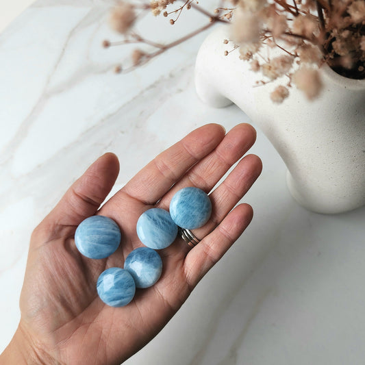 Aquamarine AA Oval Tumble stone