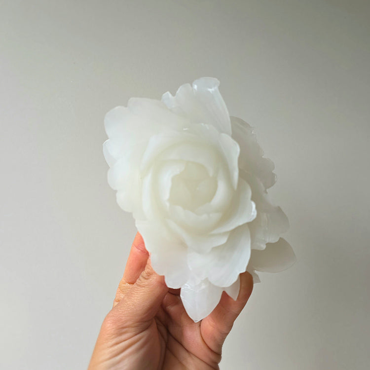 White Onyx Crystal Rose Carving
