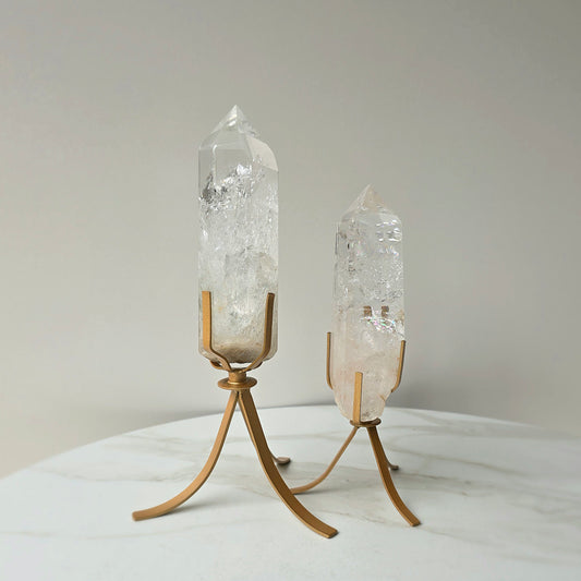 Clear Quartz Crystal Natural Rough Point High Quality in Stand  Brazil