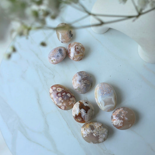 Flower Agate Crystal Palm Stone