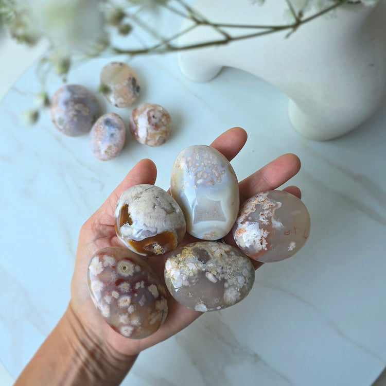 Flower Agate Crystal Palm Stone