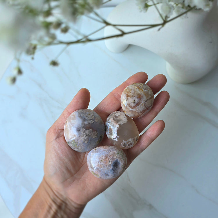Flower Agate Crystal Palm Stone