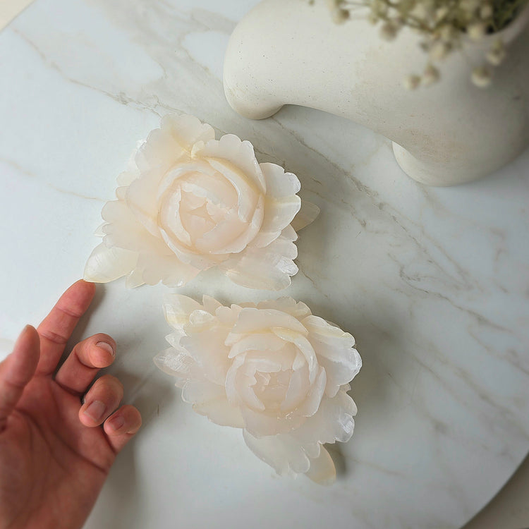 White Onyx Crystal Rose Carving