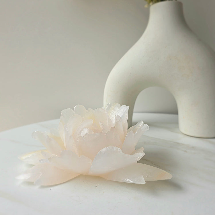 White Onyx Crystal Rose Carving