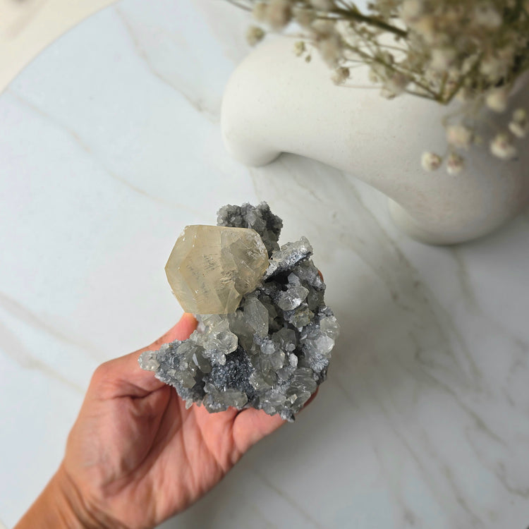 Fujian Calcite Crystal on Black Chalcedony China Collectors Piece