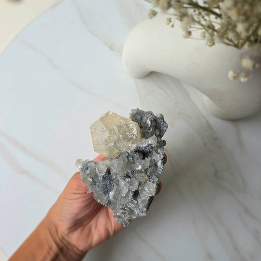 Fujian Calcite Crystal on Black Chalcedony China Collectors Piece