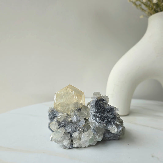 Fujian Calcite Crystal on Black Chalcedony China Collectors Piece