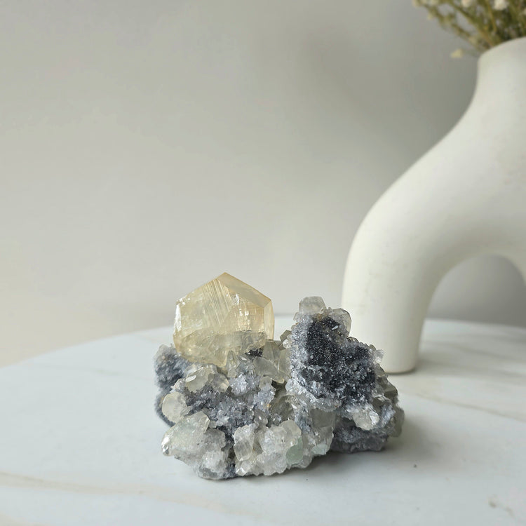 Fujian Calcite Crystal on Black Chalcedony China Collectors Piece
