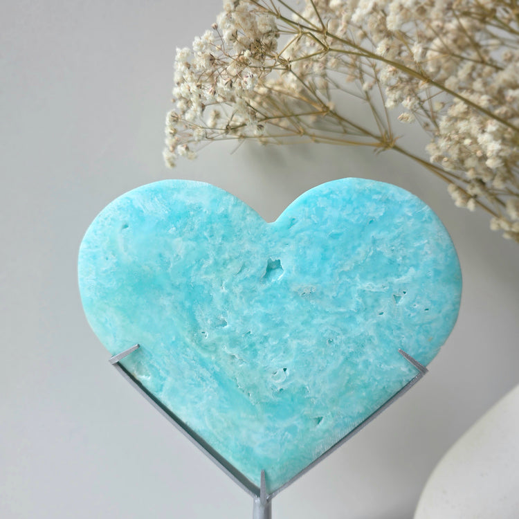 Caribbean Calcite Crystal Heart High Quality on Stand Pakistan - Crystals and Me | Crystal Candles and Ethically Sourced Crystals
