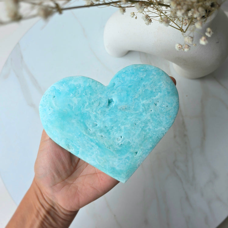 Caribbean Calcite Crystal Heart High Quality on Stand Pakistan - Crystals and Me | Crystal Candles and Ethically Sourced Crystals