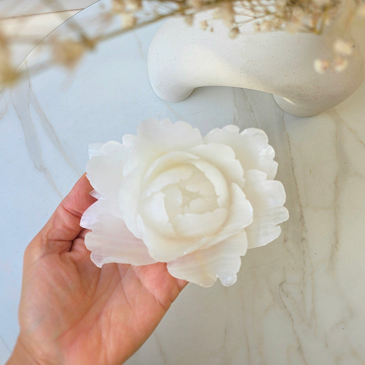 White Onyx Crystal Rose Carving