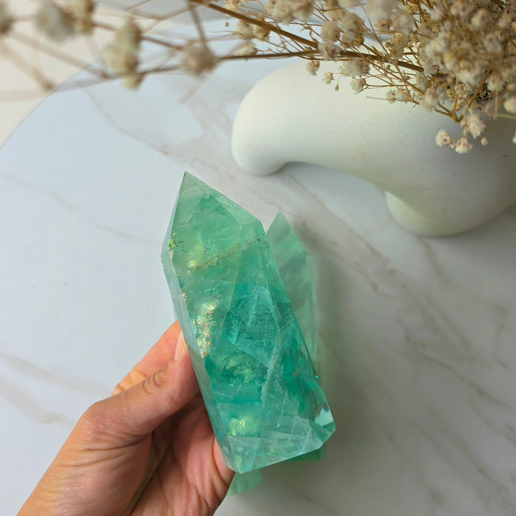 Green Fluorite Crystal Tower Point Obelisk High Quality China