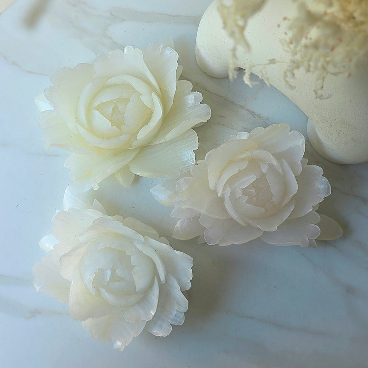 White Onyx Crystal Rose Carving